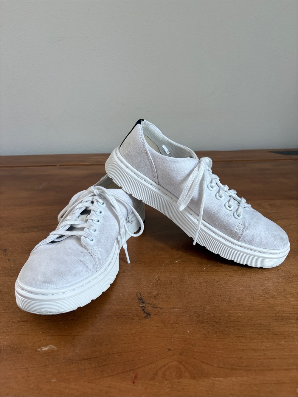 Dr. Martens Dante White Low-Top Platform Sneakers Size 7